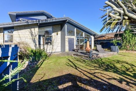 Photo of property in 18 Walter Strevens Drive, Conifer Grove, Takanini, 2112