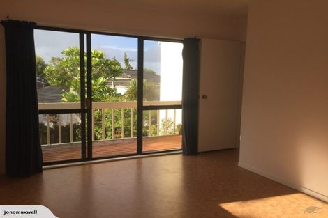 Photo of property in 2/110 Nigel Road, Browns Bay, Auckland, 0630