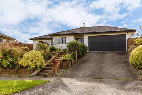 Photo of property in 15 Aspen Way, Kelvin Grove, Palmerston North, 4414