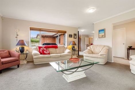 Photo of property in 3 Springtide Place, Red Beach, 0932