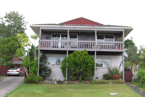 Photo of property in 9 Butterworth Drive, Glendene, Auckland, 0602