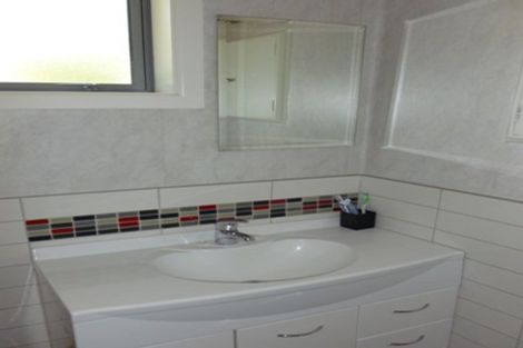 Photo of property in 130 Condell Avenue, Papanui, Christchurch, 8053