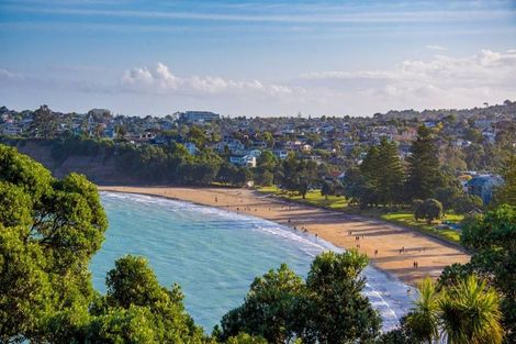 Photo of property in 11 Clifton Road, Browns Bay, Auckland, 0630