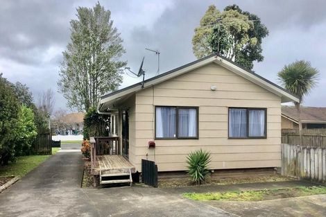 Photo of property in 14 Oakmont Place, Wattle Downs, Auckland, 2103