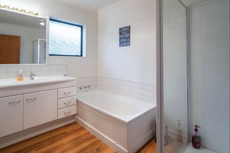 Photo of property in 57 Kapanui Road, Waikanae, 5036