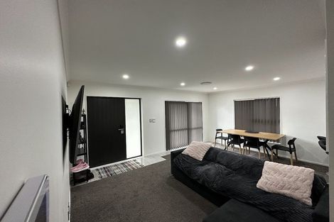 Photo of property in 5a Von Sturmer Street, Mangere East, Auckland, 2024