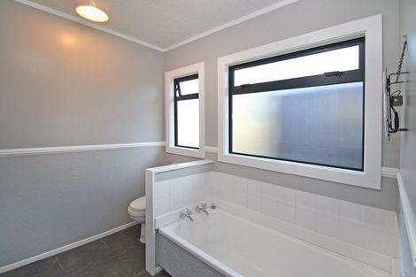 Photo of property in 54 Foster Road, Temple View, Hamilton, 3218