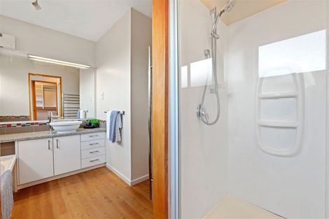 Photo of property in 80 Apsley Drive, Avonhead, Christchurch, 8042