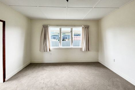 Photo of property in 5 Arawa Place, Castlecliff, Whanganui, 4501