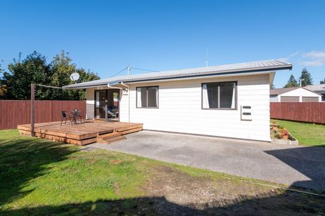 Photo of property in 9b Mount View Drive, Mangakakahi, Rotorua, 3015