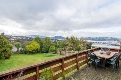 Photo of property in 12 Kirriemuir Street, Maryhill, Dunedin, 9011