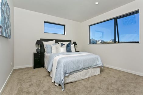 Photo of property in 4 Tawatawa Street, Long Bay, Auckland, 0630