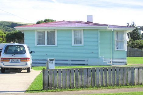 Photo of property in 12 Whanga Crescent, Titahi Bay, Porirua, 5022