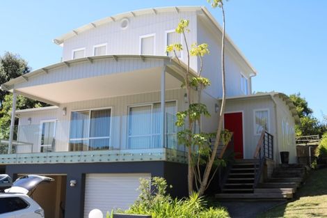 Photo of property in 18 Rewa Place, Russell, 0202
