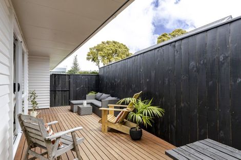 Photo of property in 60 Rosendale Avenue, Spotswood, New Plymouth, 4310