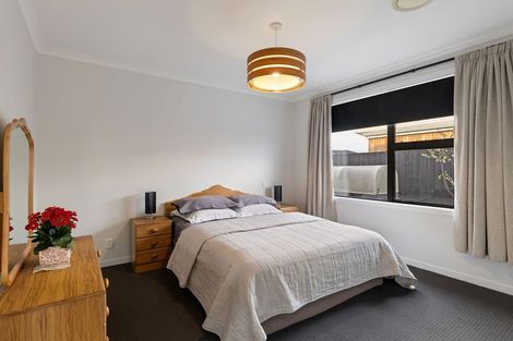Photo of property in 58 Rodeo Drive, Kelvin Grove, Palmerston North, 4414