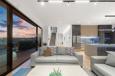 Photo of property in 6 Kina Place, Long Bay, Auckland, 0630