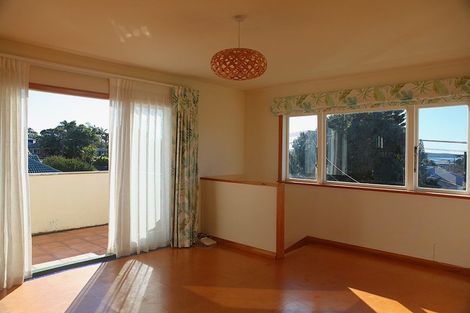 Photo of property in 8 Niccol Avenue, Narrow Neck, Auckland, 0624