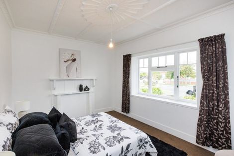 Photo of property in 9 Chelwood Street, Takaro, Palmerston North, 4412