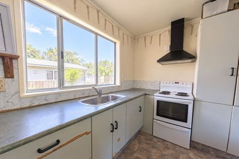 Photo of property in 3a Turon Crescent, Totara Park, Upper Hutt, 5018