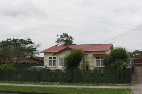 Photo of property in 1/15 Graham Road, Conifer Grove, Takanini, 2112