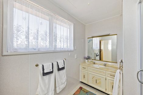 Photo of property in 90 Lethbridge Street, Feilding, 4702