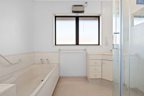 Photo of property in 8 Chequers Avenue, Chartwell, Hamilton, 3210
