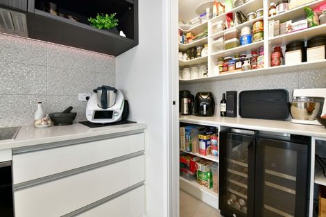 Photo of property in 36 Manhattan Rise, Orewa, 0931