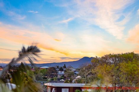 Photo of property in 64 O'halloran Road, Howick, Auckland, 2014