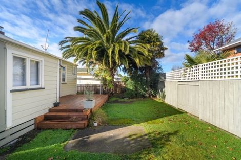 Photo of property in 22 Ngaio Street, West End, Palmerston North, 4412