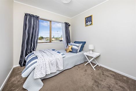 Photo of property in 2/55 Alfriston Road, Manurewa East, Auckland, 2102