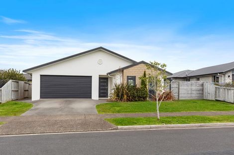 Photo of property in 81 Puhirake Crescent, Pyes Pa, Tauranga, 3112