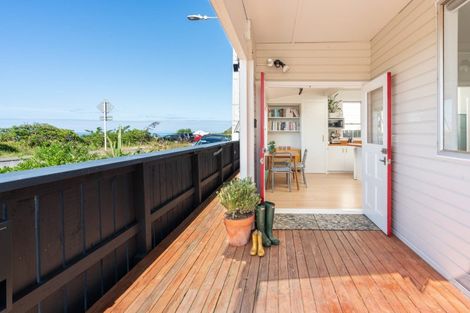 Photo of property in 150 Owhiro Bay Parade, Owhiro Bay, Wellington, 6023