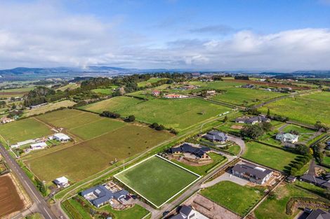 Photo of property in 3 Braxonne Close, Pukekohe, 2120