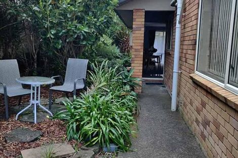 Photo of property in 404a Te Atatu Road, Te Atatu Peninsula, Auckland, 0610