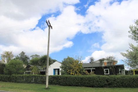 Photo of property in 1 Weka Road, Waipahihi, Taupo, 3330