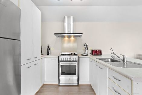 Photo of property in 1/3 Margan Avenue, New Lynn, Auckland, 0600