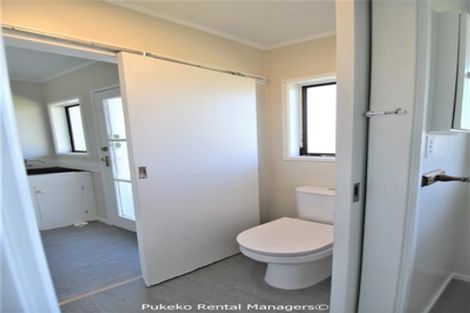 Photo of property in 4 Keryn Place, Opaheke, Papakura, 2113