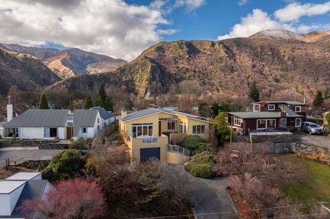 Photo of property in 5 Stafford Street, Arrowtown, 9302