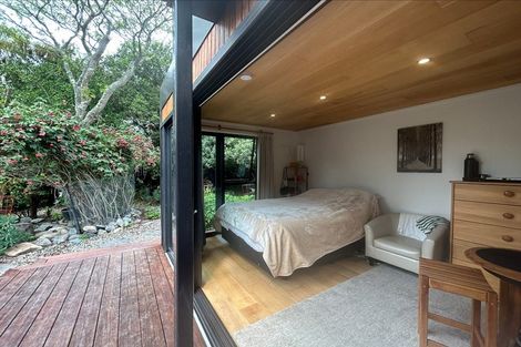 Photo of property in 43 Tahunanui Drive, Tahunanui, Nelson, 7011