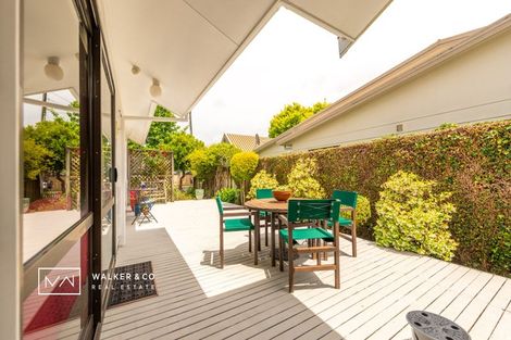 Photo of property in 1 Bathurst Street, Silverstream, Upper Hutt, 5019