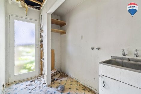 Photo of property in 122 Hair Street, Wainuiomata, Lower Hutt, 5014