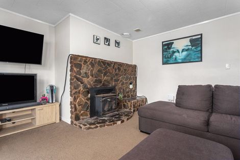 Photo of property in 6 Tanekaha Street, Edgecumbe, 3120