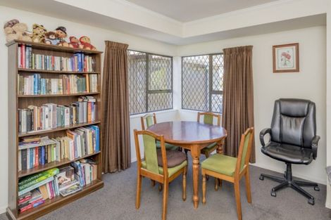 Photo of property in 5 Horopito Road, Waikanae, 5036