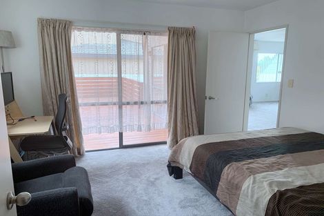 Photo of property in 217a Onewa Road, Birkenhead, Auckland, 0626