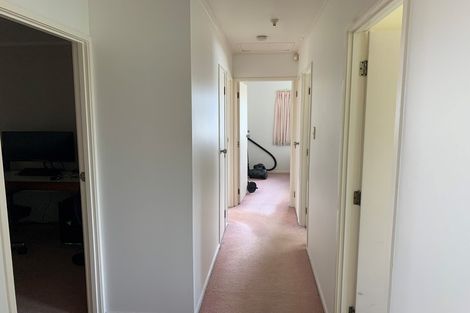 Photo of property in 28 Orton Street, Glenfield, Auckland, 0627