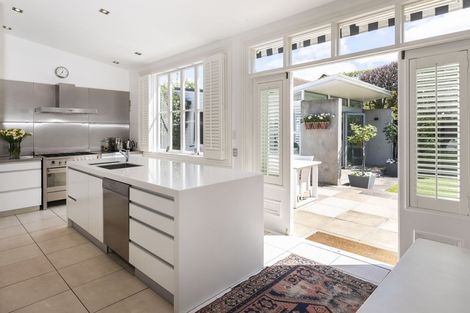 Photo of property in 17 Rastrick Street, Merivale, Christchurch, 8014