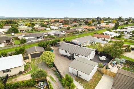 Photo of property in 35b Lyn Grove, Papamoa Beach, Papamoa, 3118