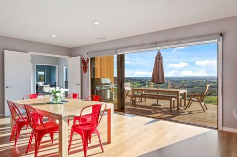 Photo of property in 37 Kiteroa Place, Cashmere, Christchurch, 8022