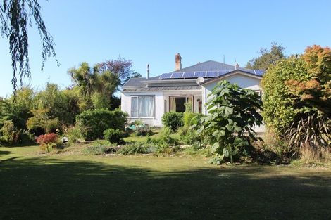 Photo of property in 66 Timaru Road, Waimate, 7924